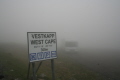 210 Das Westcap komplett im Nebel, die Fahrt hat sich nicht gelohnt